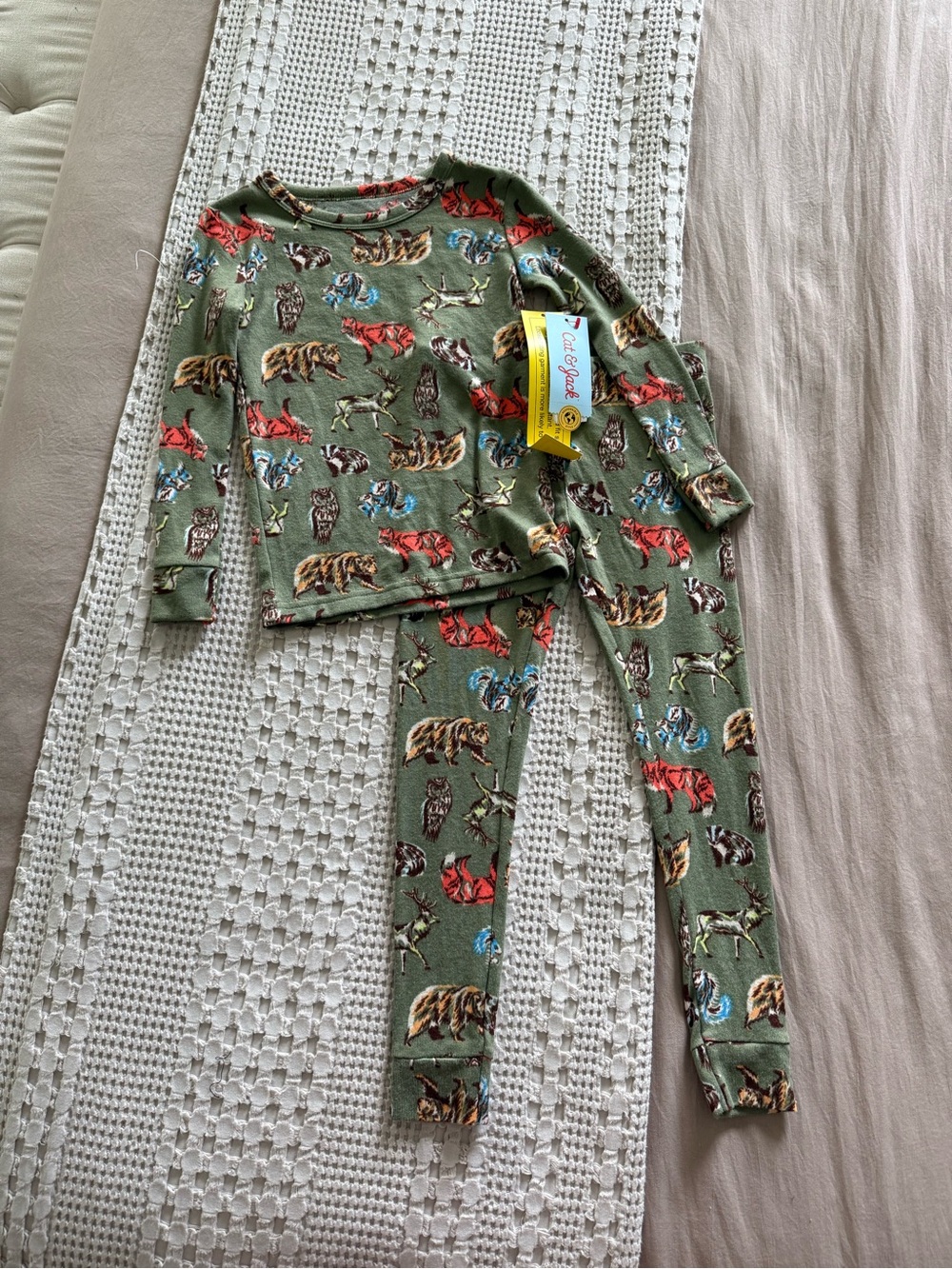 NEW Cat & Jack Olive Green Animal Print Pajama Set Size 4
